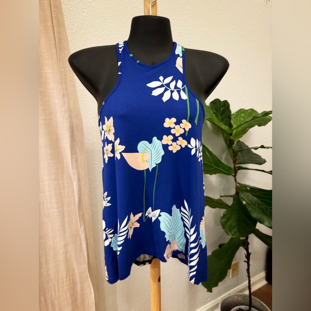 Fighting Eel/Ava Sky Floral Tank Tempo